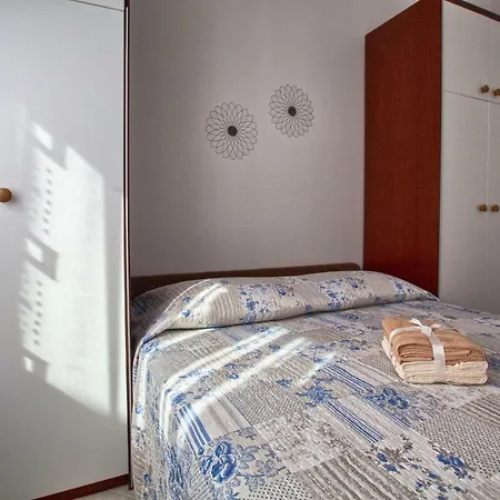 Rosy Apartment *