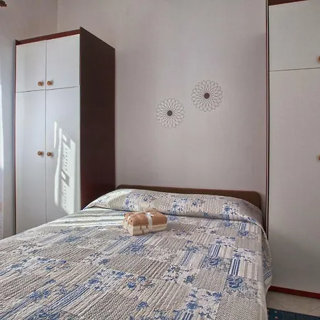 Apartment Rosy *
